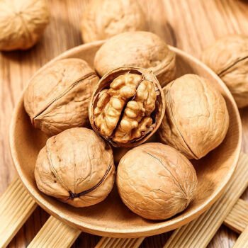 Why do you choose to eat from Xinjiang China walnuts