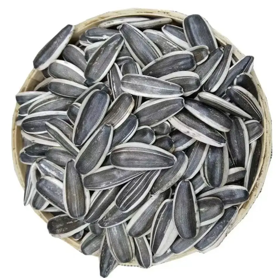 High-quality 361 Sunflower Seeds Unhulled Black Sunflower Seeds Wholesale in Inner Mongolia, China High Grade Dried Flowers Raw