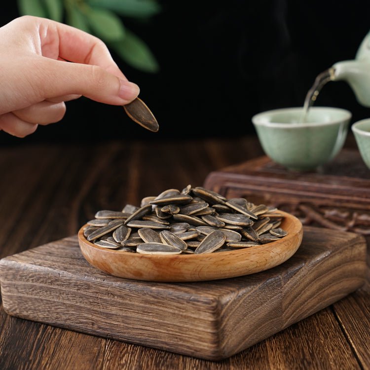 Best Quality Walnut Flavored Sunflower Seeds with Different Flavor Salted Sunflower Seeds for food ingredients - Lnnuts