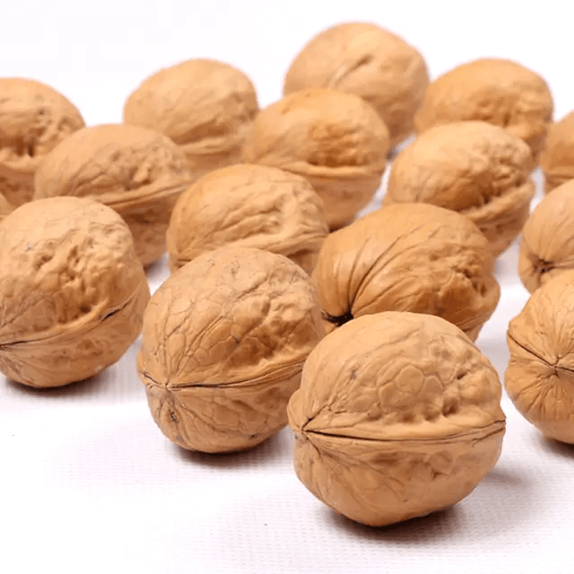 Bulk Paper Shell Walnut Kernels In Shell Natural Color XinFu Kernel Xinjiang Dry Fruits - Lnnuts